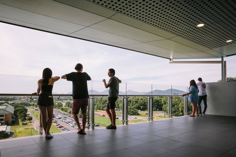 UniLodge John Grey Hall - Accommodation Redcliffe 3