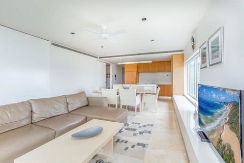 Unit 101 Plantation Resort - Rainbow Beach, Plantation Resort, Second Floor, Aircon, Pool, Spa - Accommodation Redcliffe 3