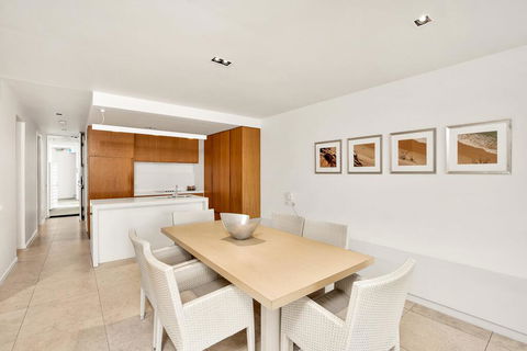 Unit 106 Plantation Resort - Rainbow Beach, Walk To Beach, Views, Aircon, Pool, Plantation Resort - Accommodation Redcliffe 3