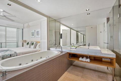 Unit 206 Plantation, Rainbow Beach, Incredible Views, Top Floor, Ocean Facing - Accommodation Redcliffe 3