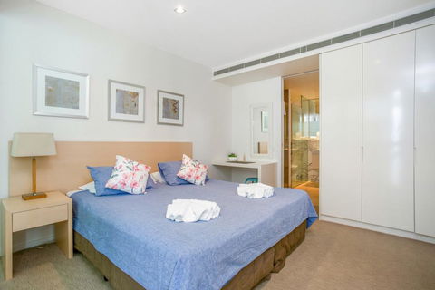 Unit 207 Plantation - Rainbow Beach, Ocean Facing - Plantation Resort Unit, Incredible Views, Top Floor - Accommodation Redcliffe 1