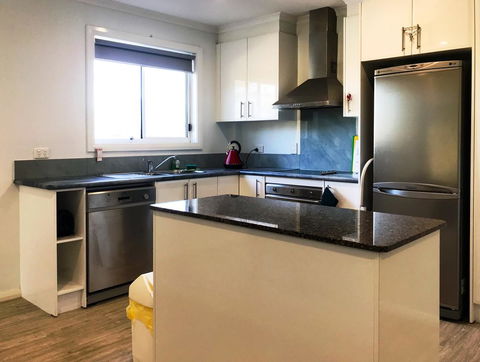 Unit 8 - Boardwalk - Accommodation Redcliffe 1