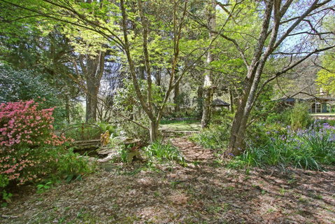 Until - Country Garden Setting - Accommodation Redcliffe 1