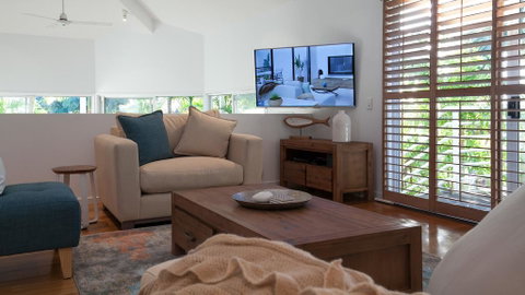 Utopia Beach House - Accommodation Redcliffe 3