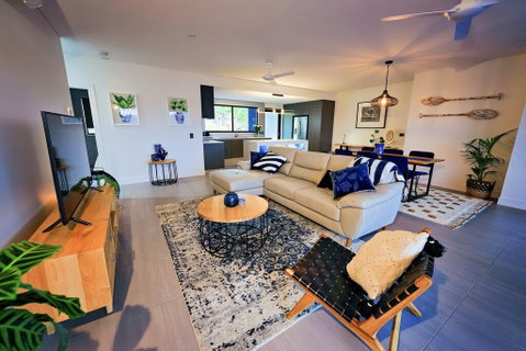 Valle Vista Luxury Apartments - Accommodation Redcliffe 0