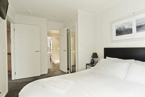 Valley View 203 - Accommodation Redcliffe 1