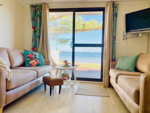 Vandy's Shack At Mount Dutton Bay - Ideal For Couples And Small Families - Accommodation Redcliffe 2