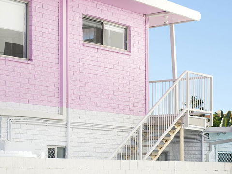 Ventura Beach Motel - 1 Bedroom Unit 9 - Accommodation Redcliffe 3