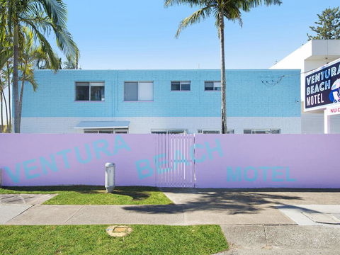 Ventura Beach Motel 2 Bedroom Poolside - Accommodation Redcliffe 2
