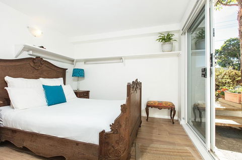 Vibrant Oversized Studio In Leafy Balgowlah - Accommodation Redcliffe 2