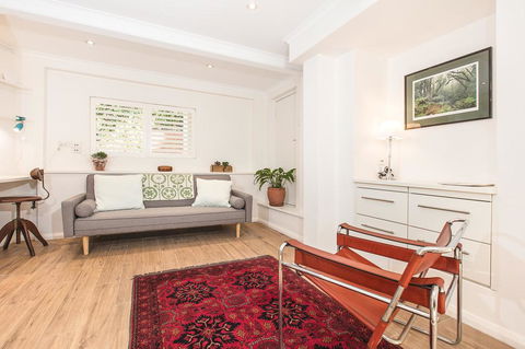 Vibrant Oversized Studio In Leafy Balgowlah - Accommodation Redcliffe 0