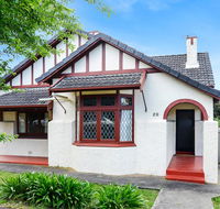 Victor Harbor Cottage 'Cornhill' - Pet Friendly - Accommodation Redcliffe