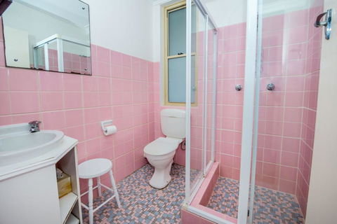 Victor Parade, Unit 3/2 - Accommodation Redcliffe 3