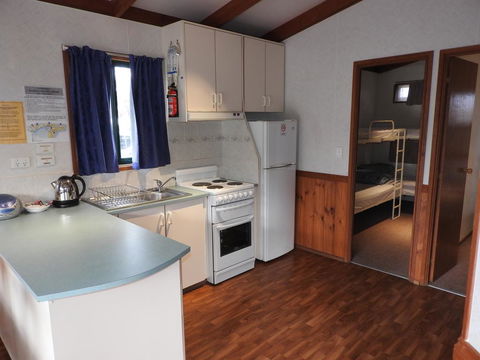 Victoria Lake Holiday Park - Accommodation Redcliffe 3