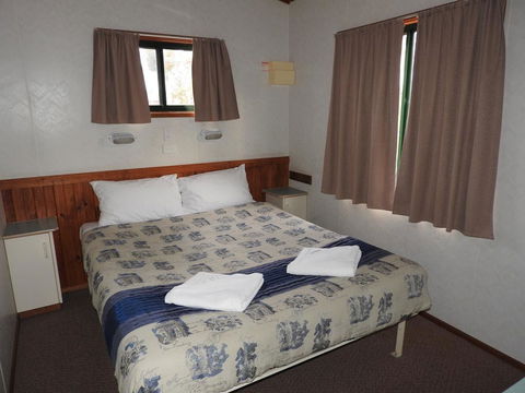 Victoria Lake Holiday Park - Accommodation Redcliffe 1