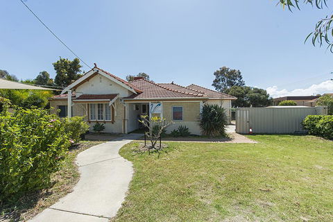 Victoria Park Lodge - Accommodation Redcliffe 0