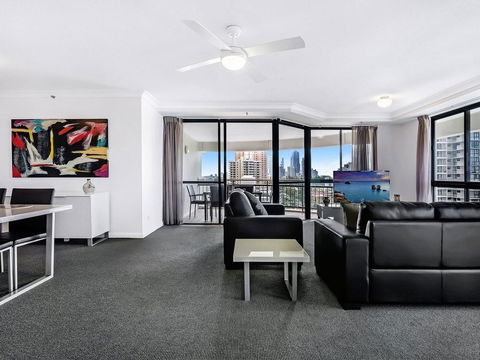 Victoria Square 2 Bed Ocean View Broadbeach - Accommodation Redcliffe 2