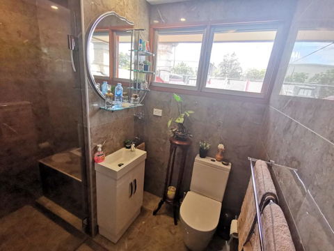 Victorian Terrace Sydney - Accommodation Redcliffe 3