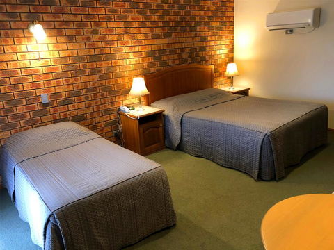 Victoriana Motor Inn - Accommodation Redcliffe 3