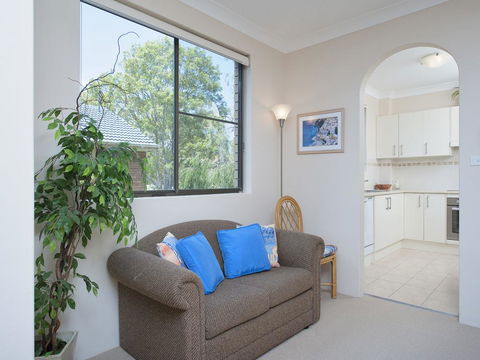 Victory Court, Unit 3/3 Columbia Close - Accommodation Redcliffe 3