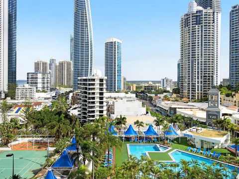 View - In Heart Of Surfers Paradise - Accommodation Redcliffe 0