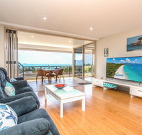 VIEWS ON ELSHEBY - Accommodation Redcliffe