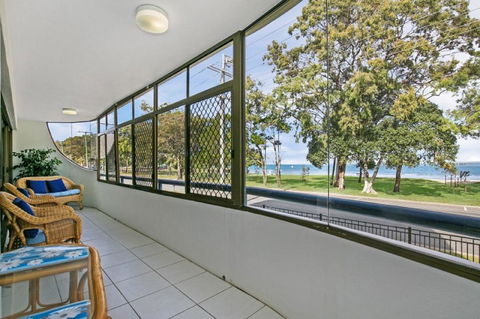 Views, Pool, Air Conditioning - Karoonda Sands Welsby Pde, Bongaree - Accommodation Redcliffe 0