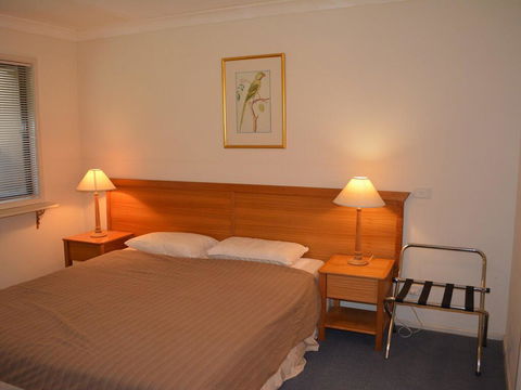 Villa 125 'Horizons' 5 Horizons Drive - Accommodation Redcliffe 1