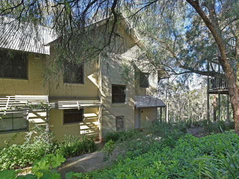 Villa 2br 540 Greenview Resort Condo Located Within Cypress Lakes Resort Nothing Is More Central - Accommodation Redcliffe 2