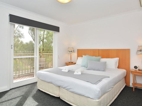 Villa 3br Tranquility Resort Condo Located Within Cypress Lakes Resort (nothing Is More Central) - Accommodation Redcliffe 1