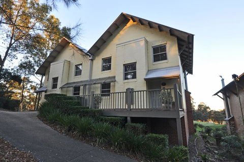 Villa 4br Vignerons Lodge Resort Condo Located Within Cypress Lakes Resort (nothing Is More Central) - Accommodation Redcliffe 1