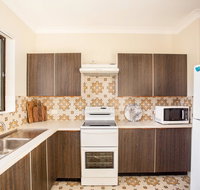 Villa Bianca 10 opposite the Tanks - Accommodation Redcliffe