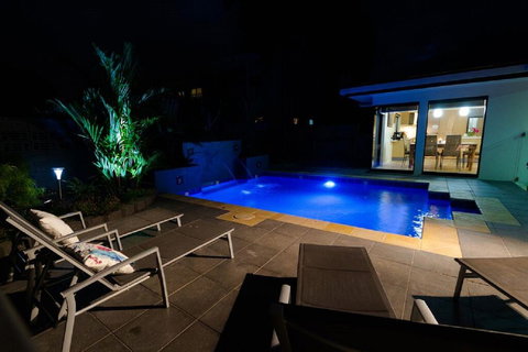 Villa Blue - Accommodation Redcliffe 2