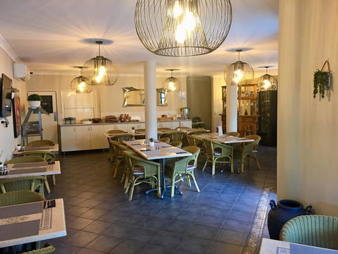 Villa Capri Motel - Accommodation Redcliffe 2