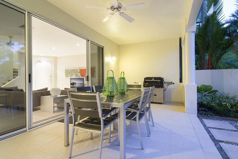 Villa Del Mar - Port Douglas - Accommodation Redcliffe 3