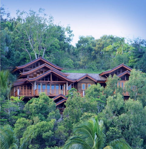 Villa Empat Puluh Dua - Accommodation Redcliffe 3