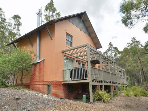 Villa Executive 2br Barbera Resort Condo Located Within Cypress Lakes Resort (nothing Is More Central) - Accommodation Redcliffe 3