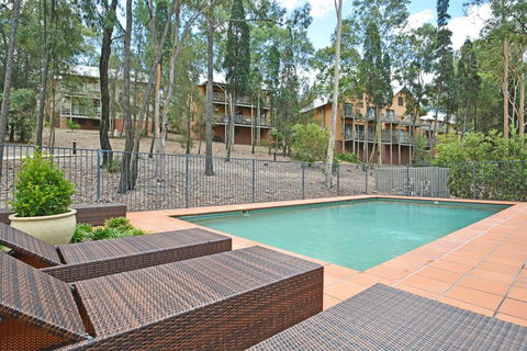 Villa Executive 2br Rose Resort Condo Located Within Cypress Lakes Resort (nothing Is More Central) - Accommodation Redcliffe 1