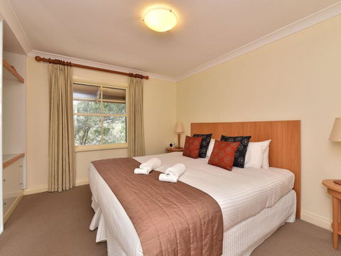 Villa Executive 2br Shiraz Resort Condo Located Within Cypress Lakes Resort (nothing Is More Central) - Accommodation Redcliffe 2