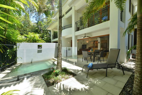 Villa Frangipani - Accommodation Redcliffe 3