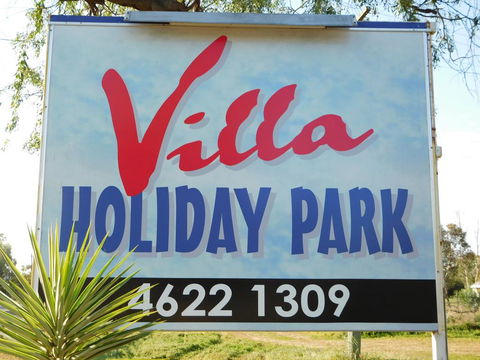 Villa Holiday Park - Accommodation Redcliffe 2