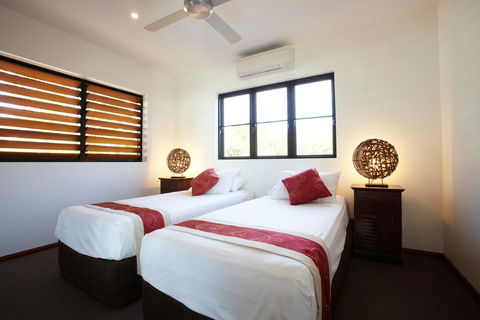 Villa Kembali - Accommodation Redcliffe 3
