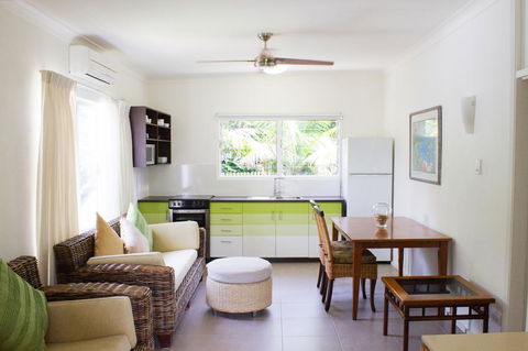 Villa Marine Holiday Apartments Cairns - Accommodation Redcliffe 2