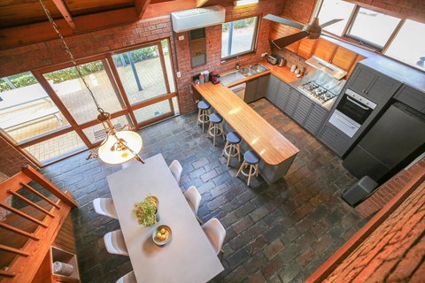 Villa Nord - Accommodation Redcliffe 1