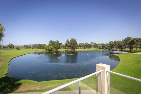Villa On The Green - Accommodation Redcliffe 1