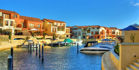 Villa Port Grimaud On Bouvard Island - Accommodation Redcliffe 0