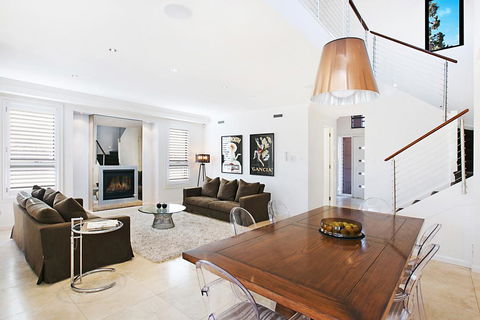 Villa Saachi - Accommodation Redcliffe 1