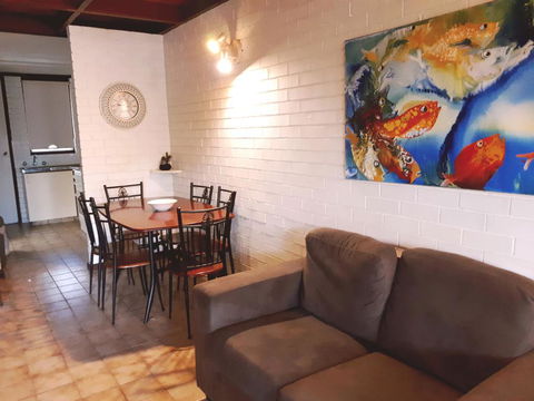 Villa Seven - Accommodation Redcliffe 1