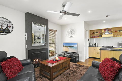 Villa Sorelle - Accommodation Redcliffe 2