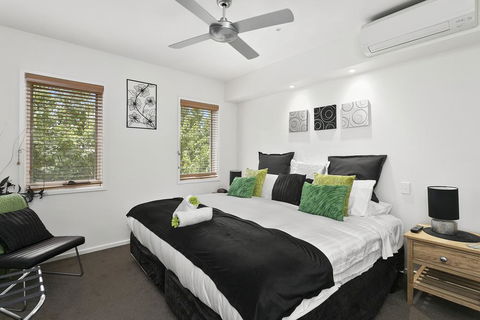 Villa Sorelle - Accommodation Redcliffe 3